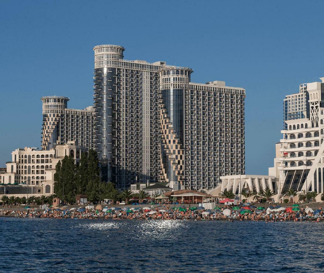 Orbi Apartment Ruslan Batoemi Buitenkant foto
